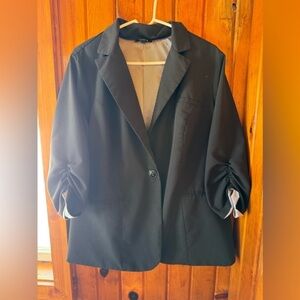Torrid Black Blazer with Ruched Sleeves Size‎ 3